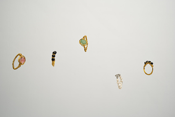 膝下是什么意思